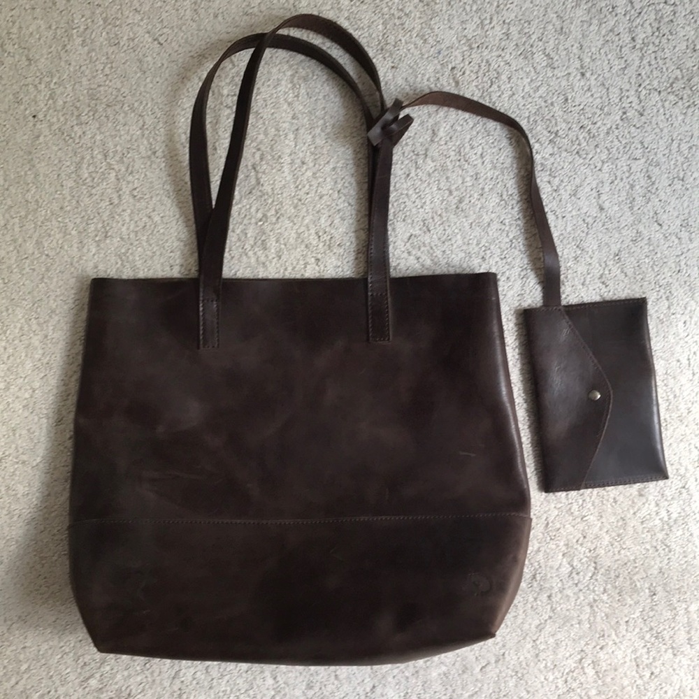 Fashionable Mamuye Leather Tote